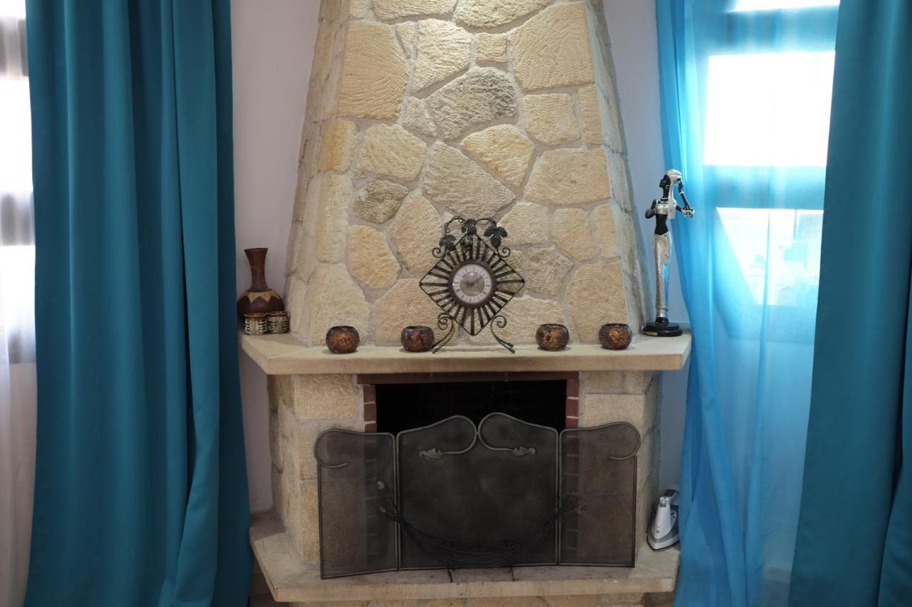 Irenes Apartment Kallithea  Экстерьер фото